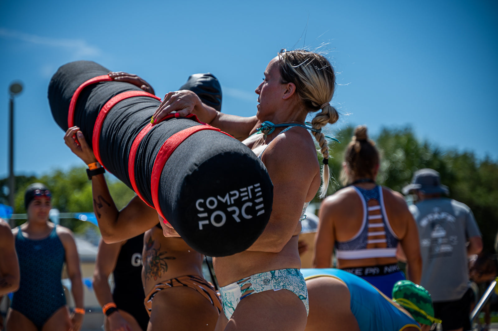 Team Building at Battle by the Bay – Athletes training with the 2-Person Worm, perfecting communication and coordination at Battle by the Bay.